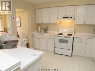 67 - 505 Blue Jay Drive, London North, Ontario  N5X 4K7 - Photo 11 - X12210369