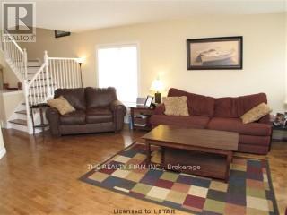 67 - 505 Blue Jay Drive, London North, Ontario  N5X 4K7 - Photo 5 - X12210369