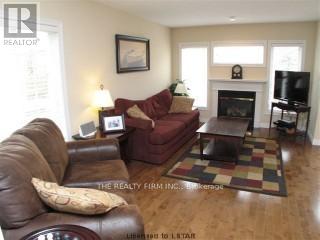 67 - 505 Blue Jay Drive, London North, Ontario  N5X 4K7 - Photo 7 - X12210369