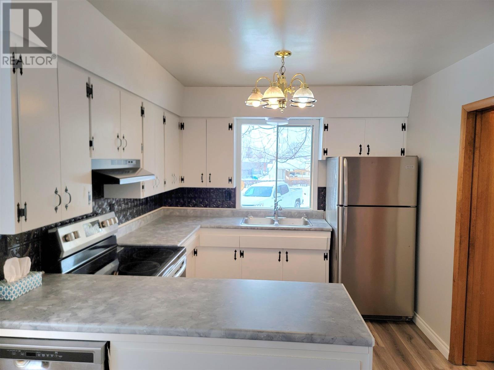 22 King St, Emo, Ontario  P0W 1E0 - Photo 3 - TB250242