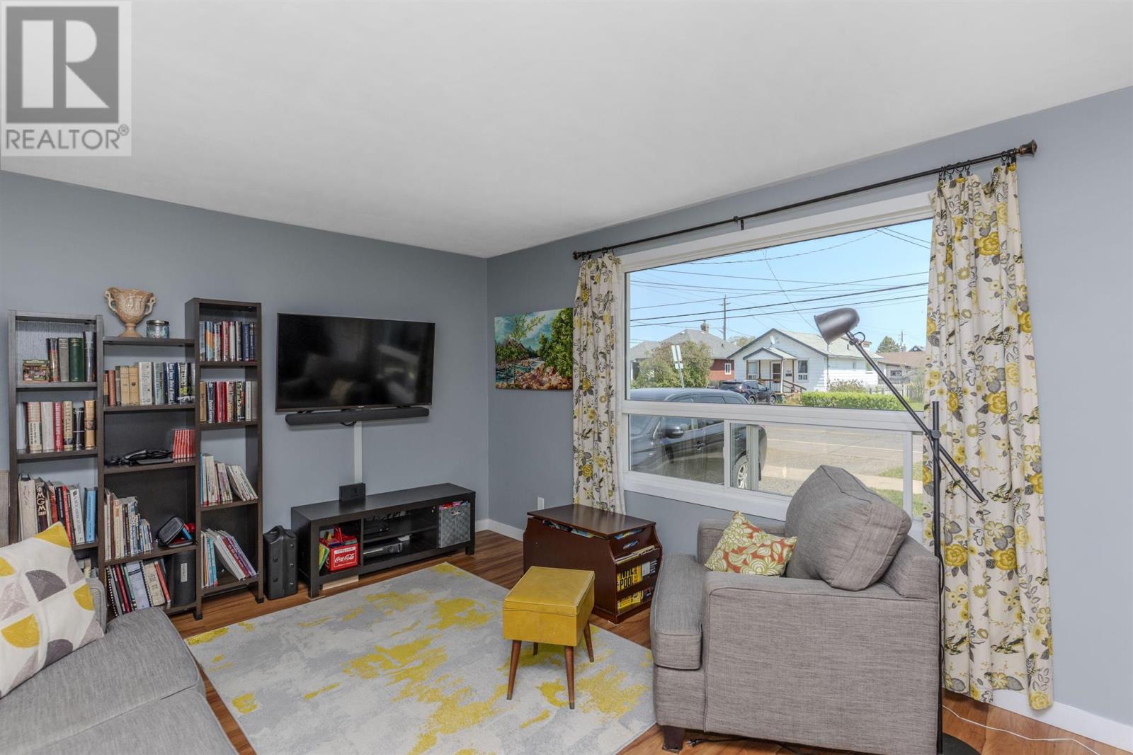377 Leslie Ave, Thunder Bay, Ontario  P7A 1X6 - Photo 11 - TB251459