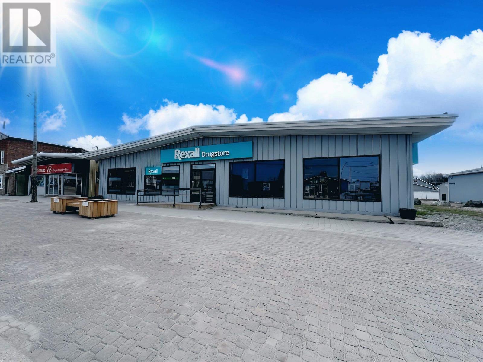 305 Main St, Geraldton, Ontario  P0T 1M0 - Photo 1 - TB251422