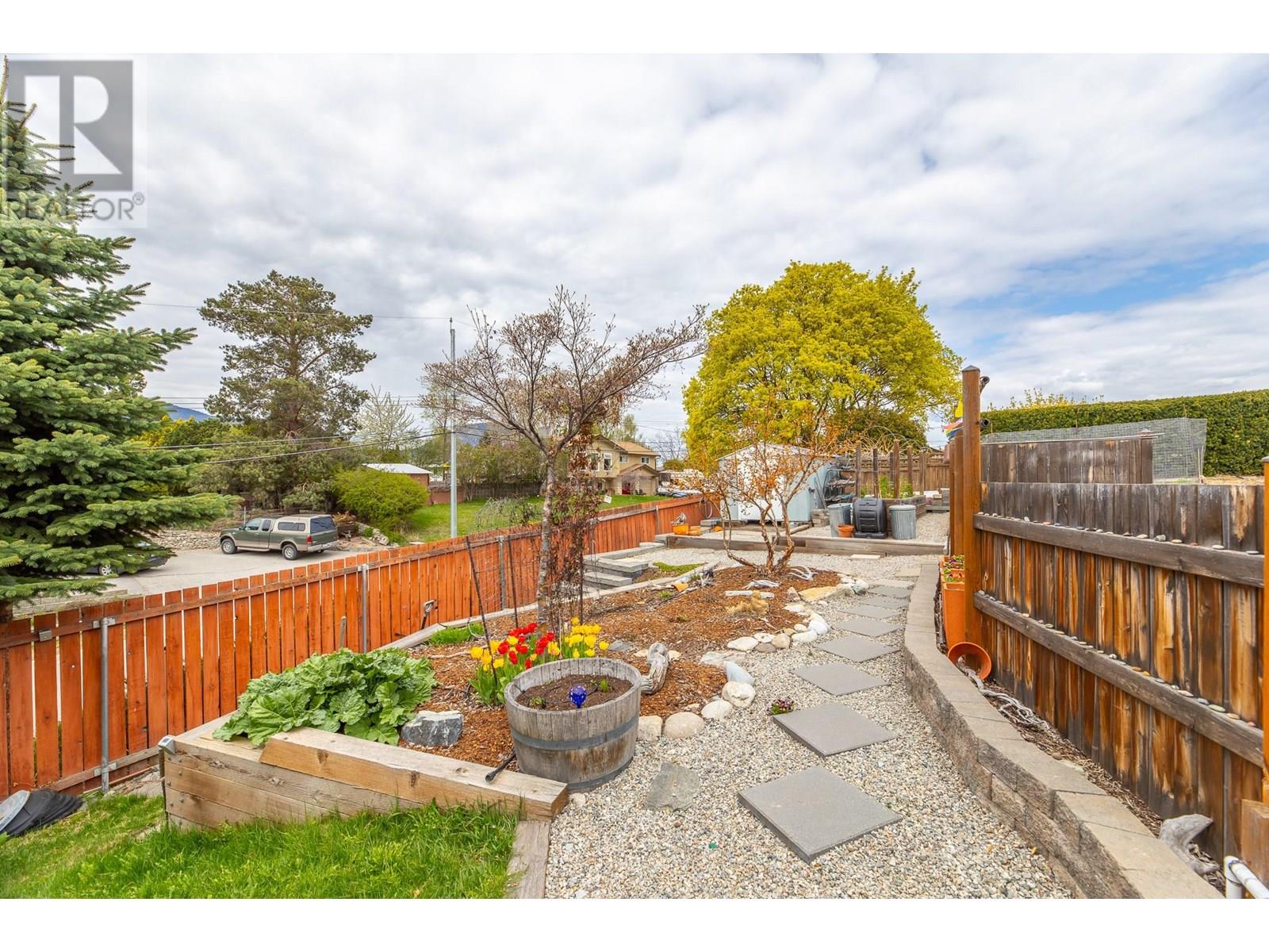 199 Walden Crescent, Penticton, British Columbia  V2A 1R8 - Photo 40 - 10351401