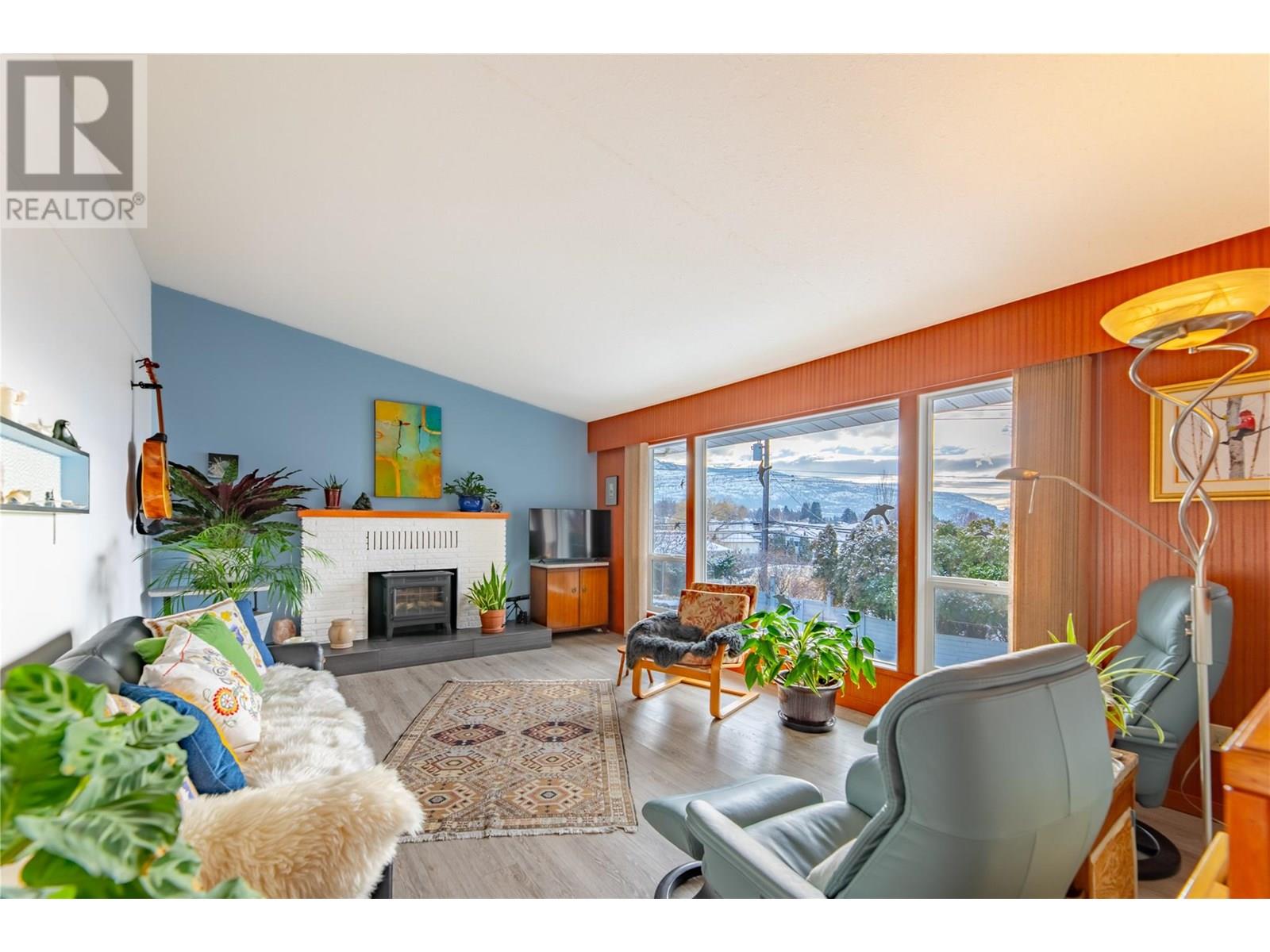 199 Walden Crescent, Penticton, British Columbia  V2A 1R8 - Photo 9 - 10351401