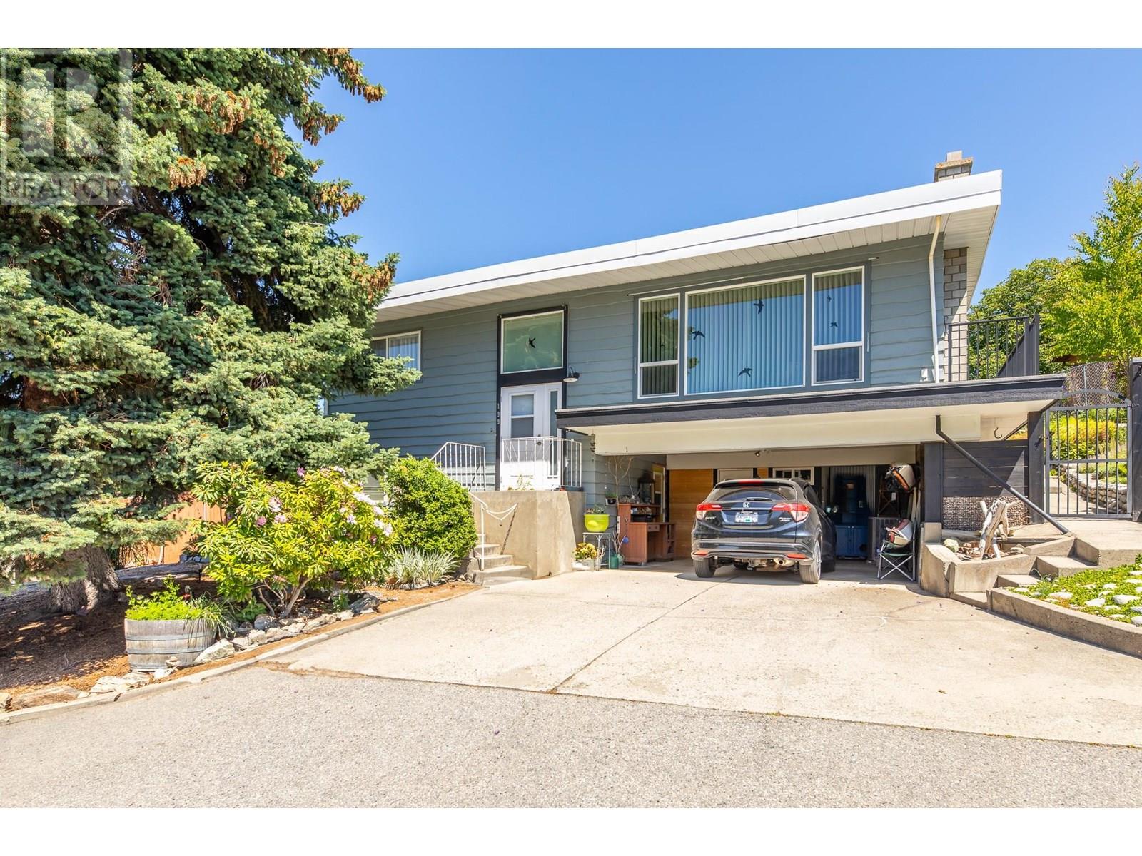199 Walden Crescent, Penticton, British Columbia  V2A 1R8 - Photo 3 - 10351401