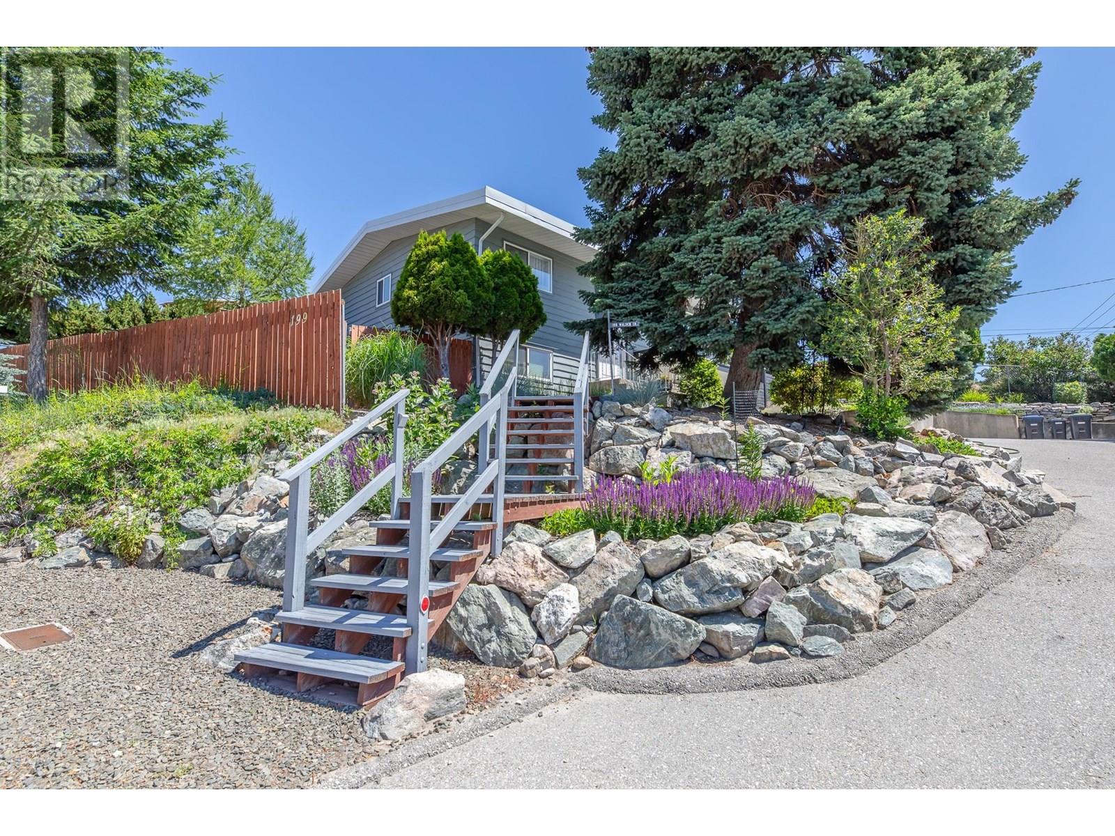 199 Walden Crescent, Penticton, British Columbia  V2A 1R8 - Photo 4 - 10351401