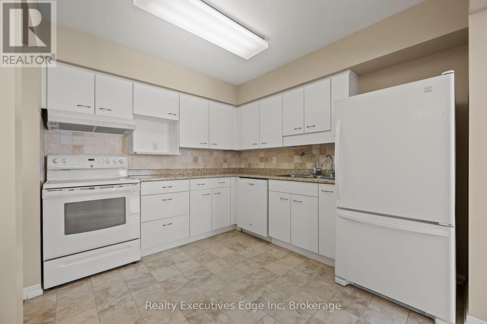 312 - 208 Silvercreek Parkway N, Guelph, Ontario  N1H 8H2 - Photo 22 - X12205171