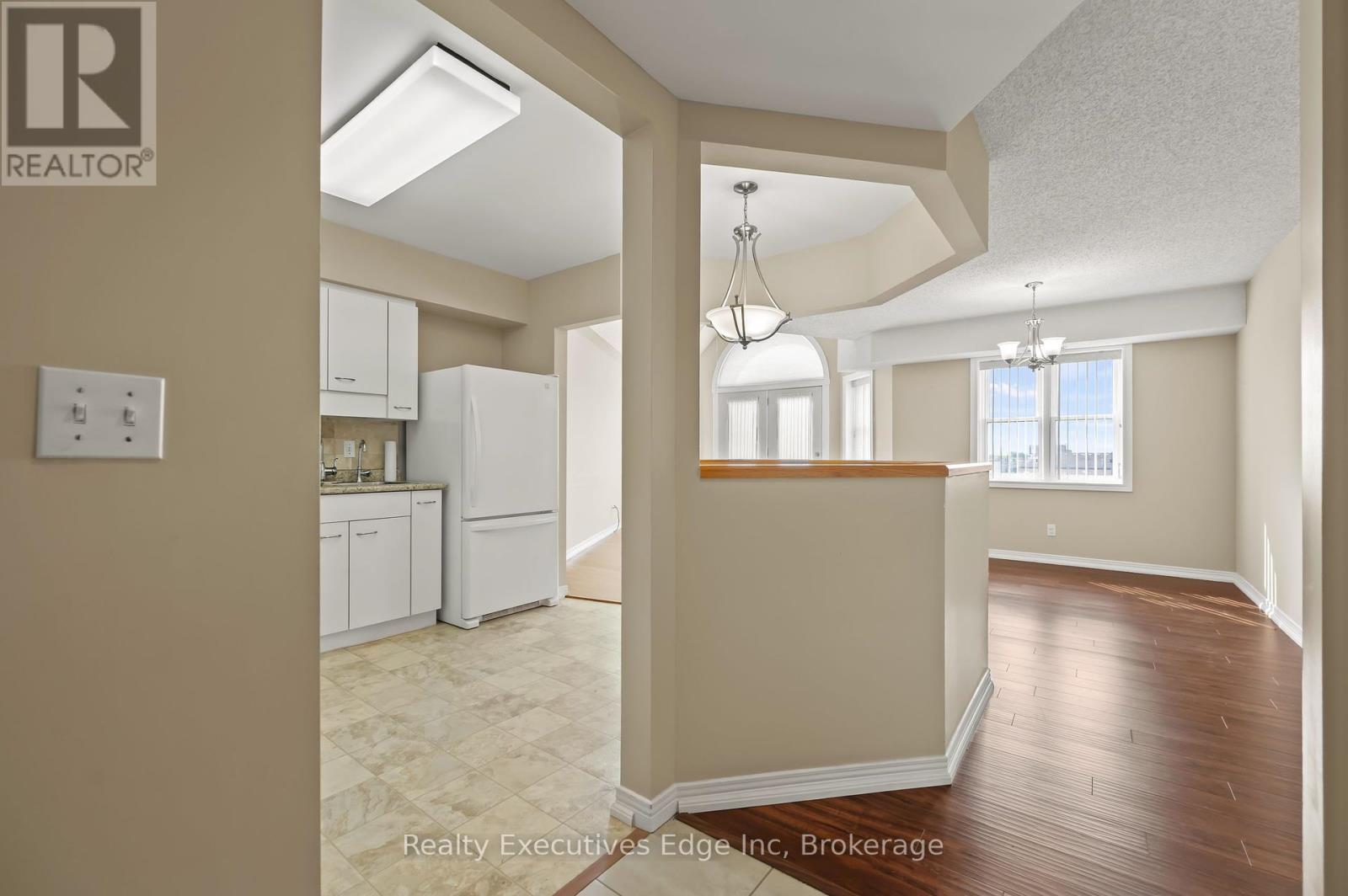 312 - 208 Silvercreek Parkway N, Guelph, Ontario  N1H 8H2 - Photo 10 - X12205171