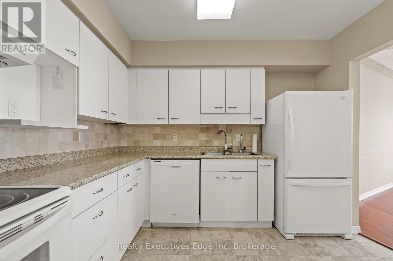 312 - 208 Silvercreek Parkway N, Guelph, Ontario  N1H 8H2 - Photo 20 - X12205171