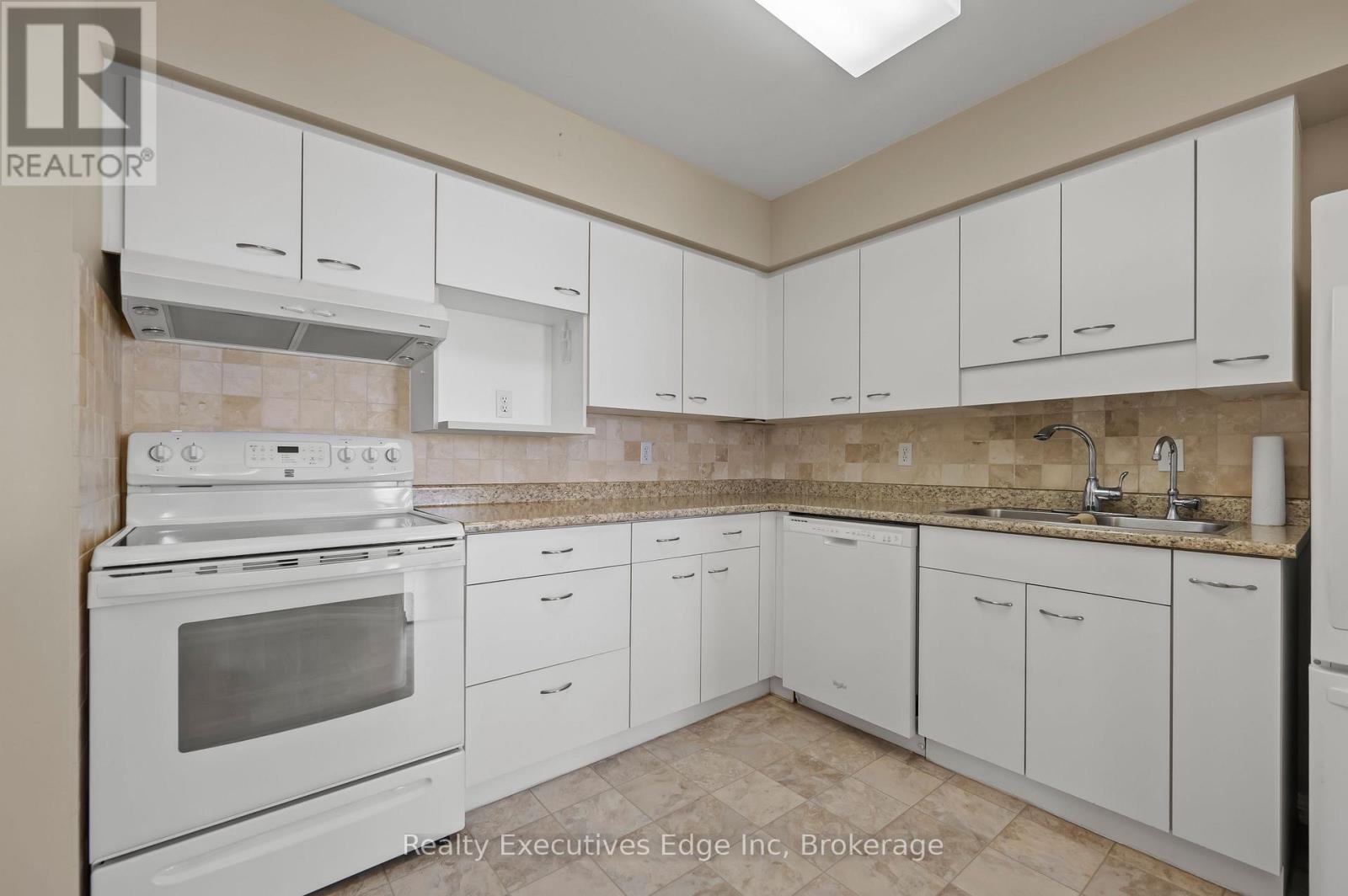 312 - 208 Silvercreek Parkway N, Guelph, Ontario  N1H 8H2 - Photo 23 - X12205171