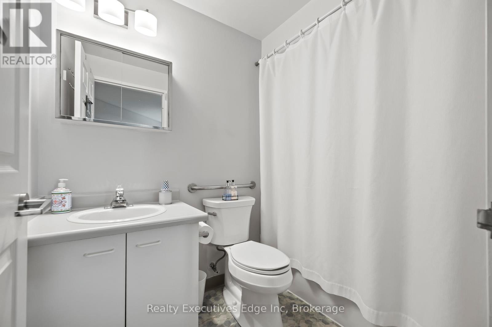 312 - 208 Silvercreek Parkway N, Guelph, Ontario  N1H 8H2 - Photo 42 - X12205171