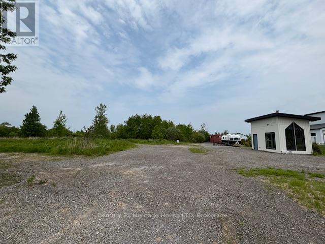 655 Pleasant Beach Road, Port Colborne (Sherkston), Ontario  L0S 1R0 - Photo 1 - X12210265