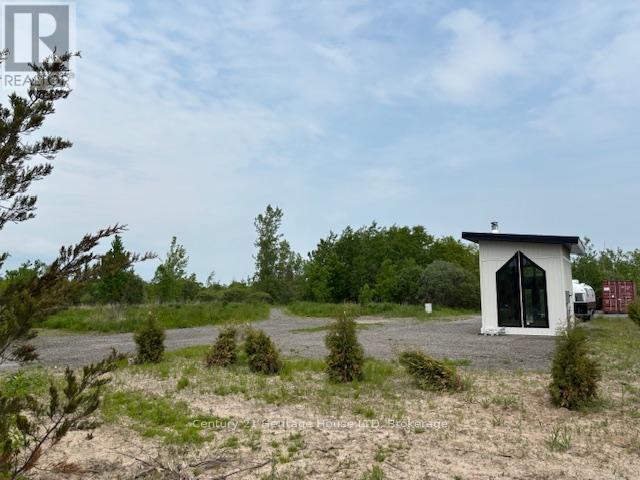 655 Pleasant Beach Road, Port Colborne (Sherkston), Ontario  L0S 1R0 - Photo 6 - X12210265