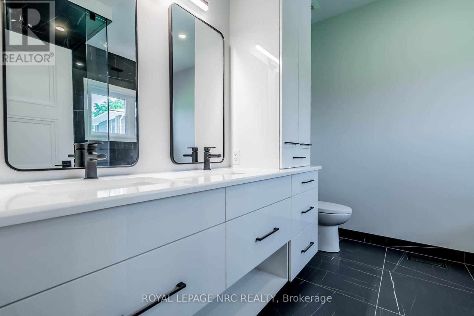 45a Lakeshore Road, St. Catharines, Ontario  L2N 2T2 - Photo 18 - X12210335