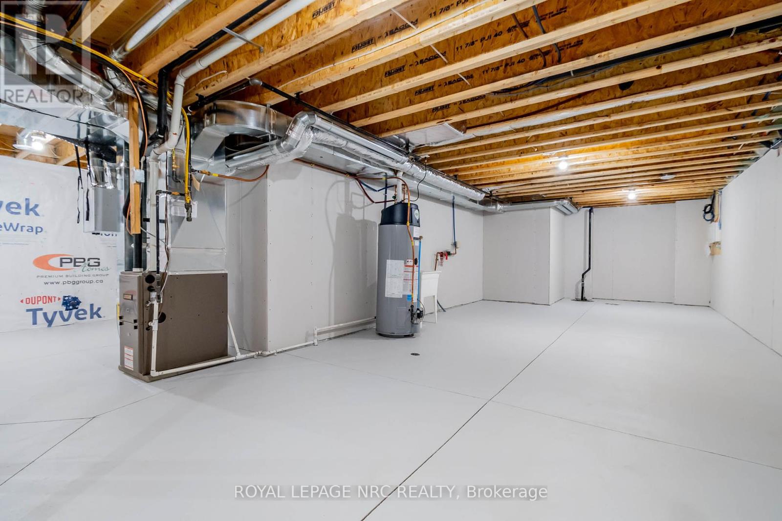 45a Lakeshore Road, St. Catharines, Ontario  L2N 2T2 - Photo 36 - X12210335