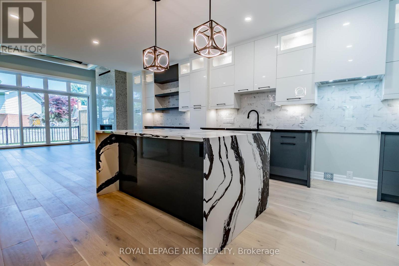 45a Lakeshore Road, St. Catharines, Ontario  L2N 2T2 - Photo 7 - X12210335