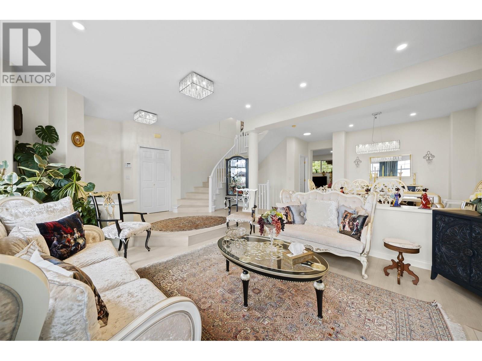 Property at 124 2979 PANORAMA DRIVE image 5