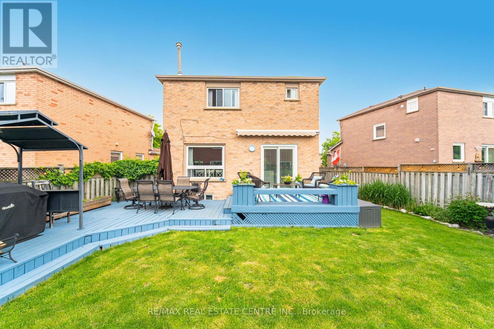57 Faywood Drive, Brampton (Fletcher's West), Ontario  L6Y 4M1 - Photo 48 - W12209929