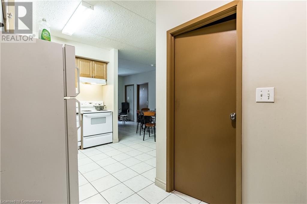 253 Lester Street Unit# 101, Waterloo, Ontario  N2L 3W6 - Photo 2 - 40739692