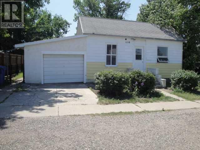 1110 41 Avenue N, Lethbridge, Alberta  T1H 6B7 - Photo 1 - A2229196