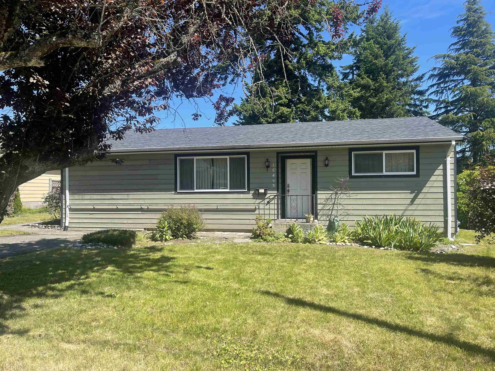 15463 16a Avenue, Surrey, British Columbia  V4A 1T2 - Photo 1 - R3012276