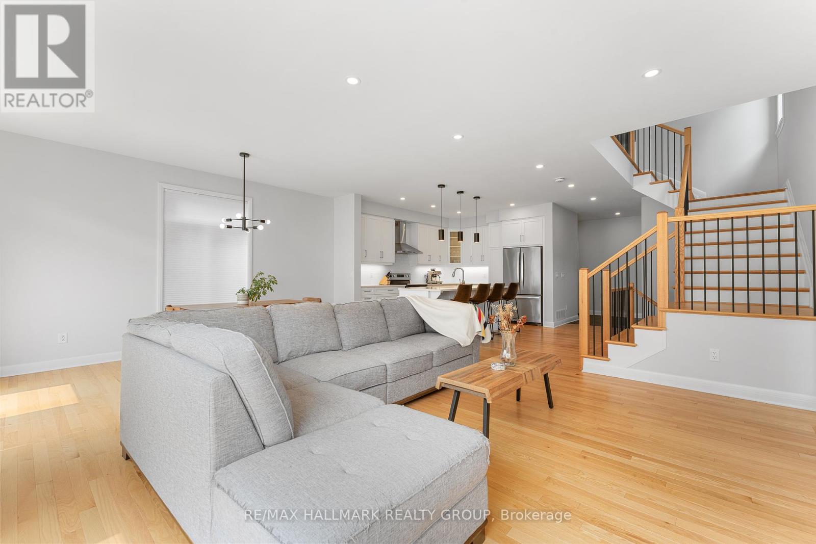 324 Lysander Place, Ottawa, Ontario  K1K 4K7 - Photo 10 - X12210384