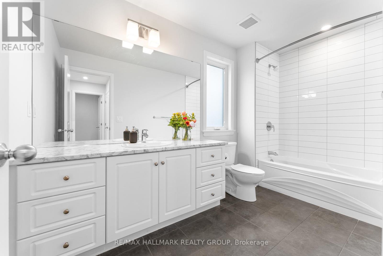324 Lysander Place, Ottawa, Ontario  K1K 4K7 - Photo 40 - X12210384
