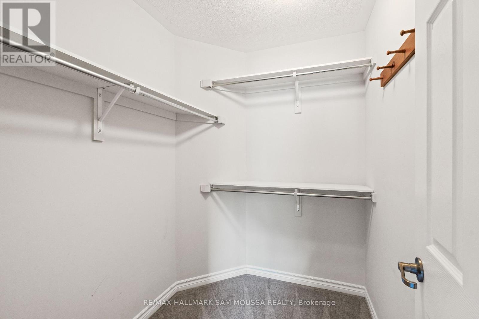 194 Conifer Creek Circle, Ottawa, Ontario  K2M 0M2 - Photo 20 - X12210392