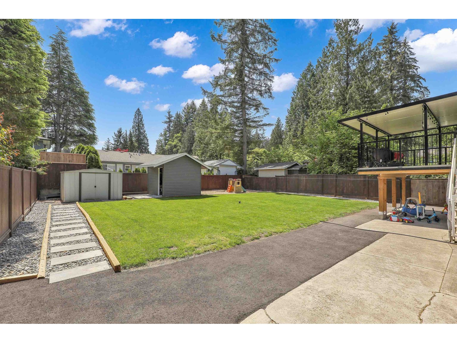 19654 47 Avenue, Langley, British Columbia  V3A 5G8 - Photo 9 - R3013612
