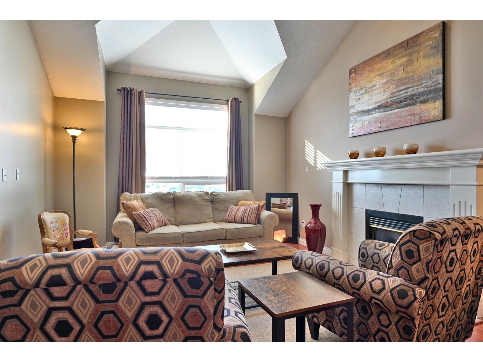 18863 64a Avenue, Surrey, British Columbia  V3S 8V3 - Photo 4 - R3013632