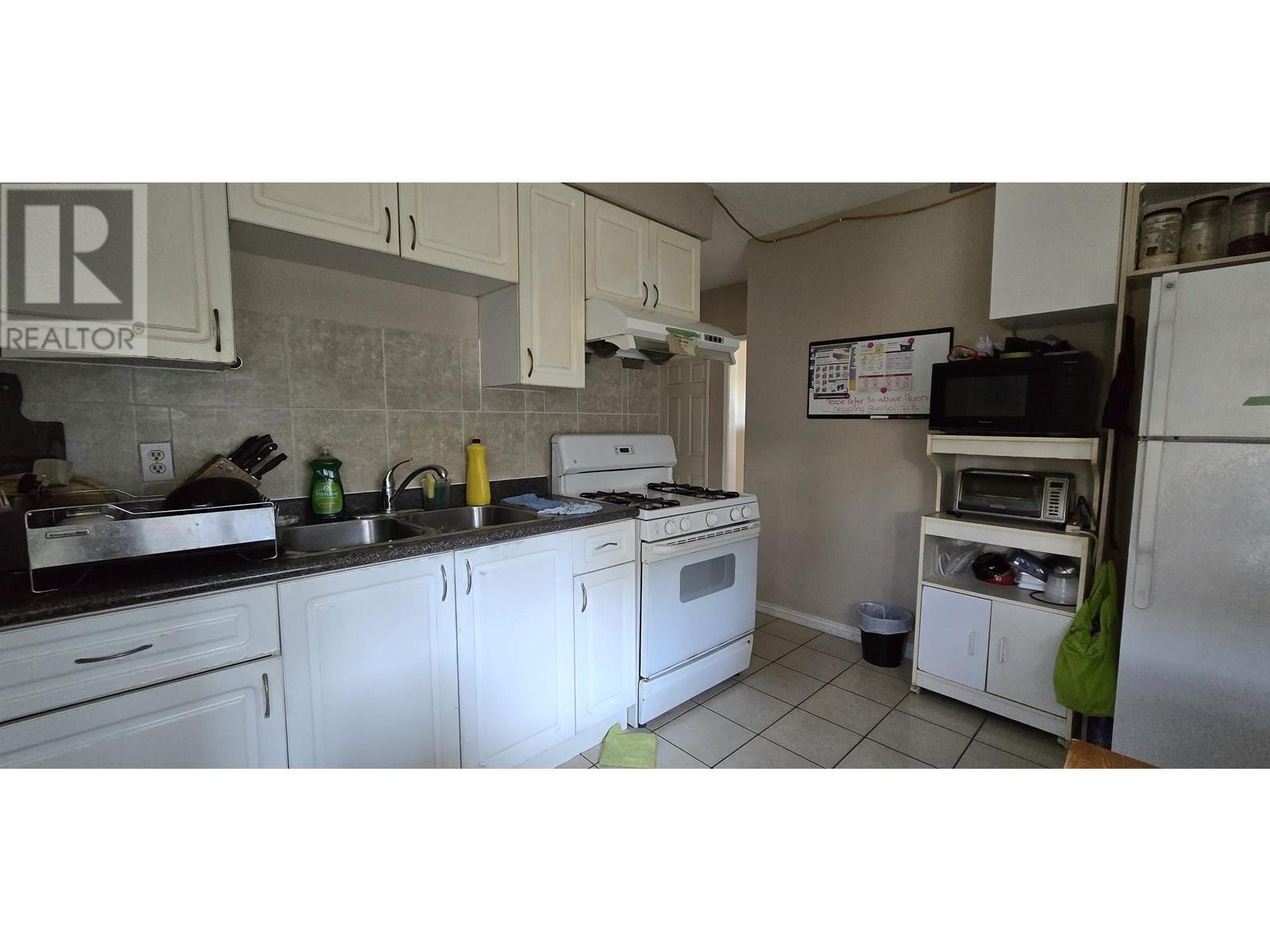 1333 E 41st Avenue, Vancouver, British Columbia  V5W 1R5 - Photo 8 - R3008002