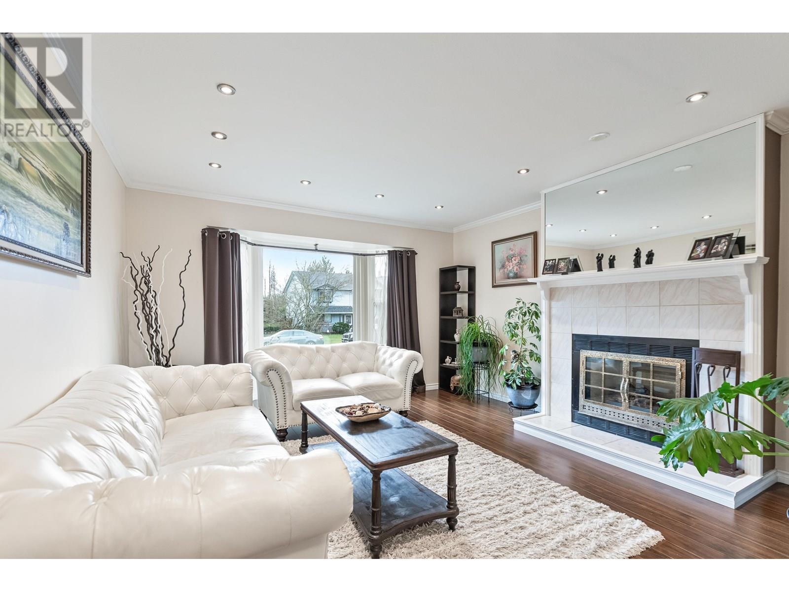 19073 117a Avenue, Pitt Meadows, British Columbia  V3Y 1Y5 - Photo 5 - R3000435