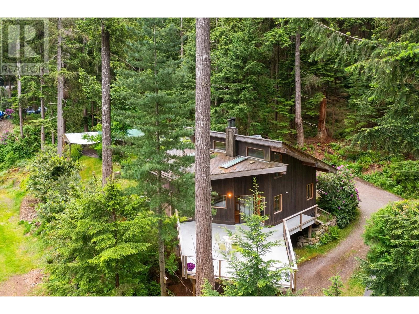 564 COWAN ROAD, Bowen Island, British Columbia