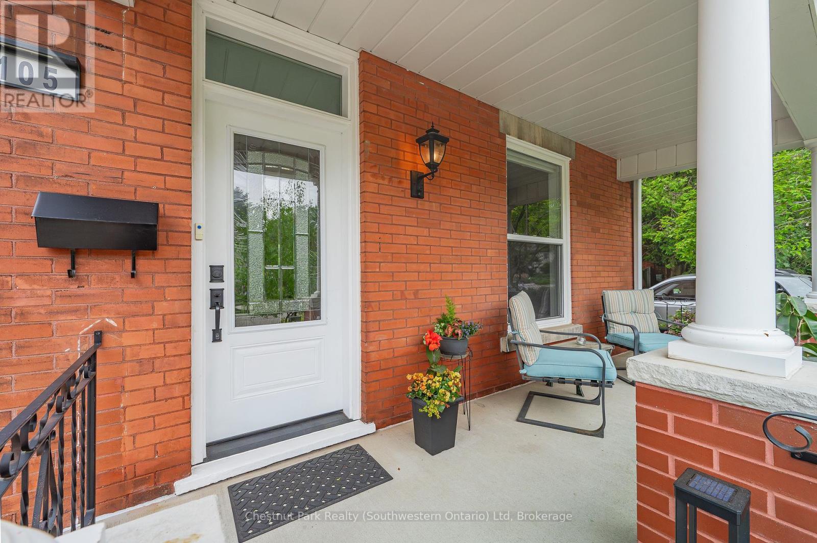 105 Hearn Avenue, Guelph, Ontario  N1H 5Y6 - Photo 2 - X12210320