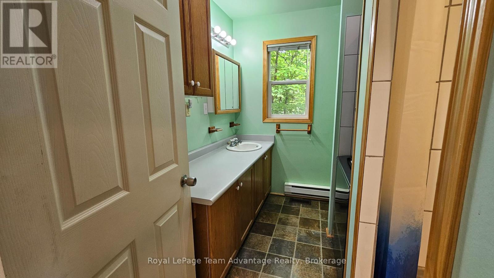 7 Morrison Lane, Carling, Ontario  P0G 1G0 - Photo 11 - X12210409