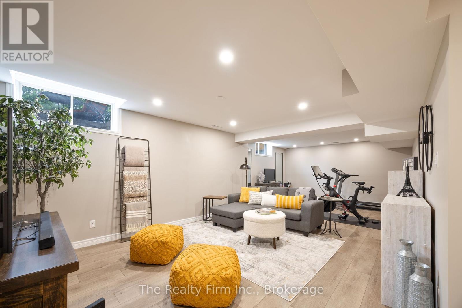 146 Knights Bridge Road, London South, Ontario  N6K 4V7 - Photo 24 - X12210285