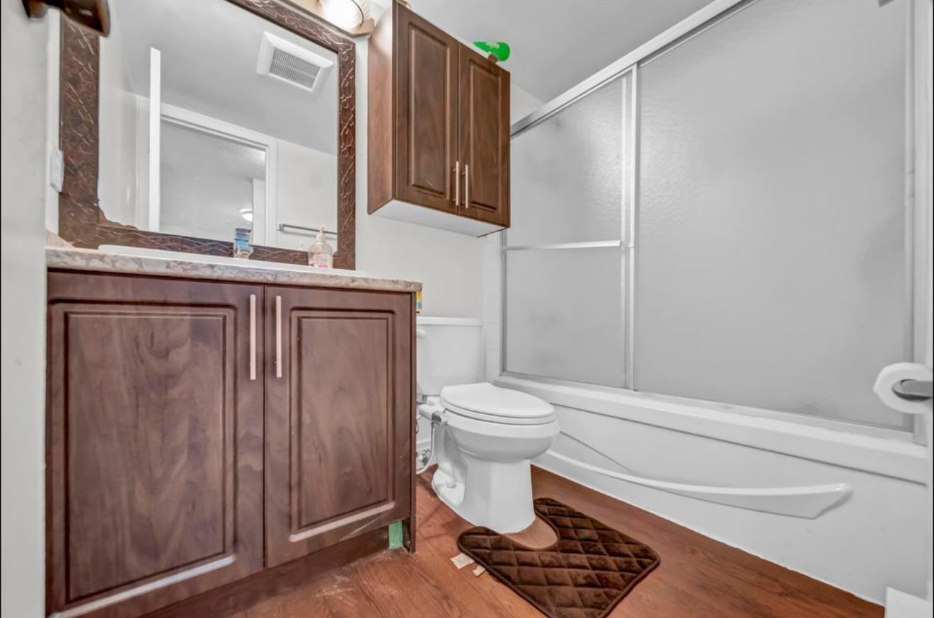 13339 70b Avenue, Surrey, British Columbia  V3W 7Z3 - Photo 14 - R3013465