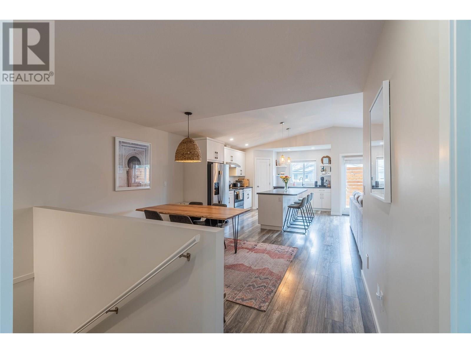 2364 Bossert Avenue, Kamloops, British Columbia  V2B 4V7 - Photo 9 - 10348452