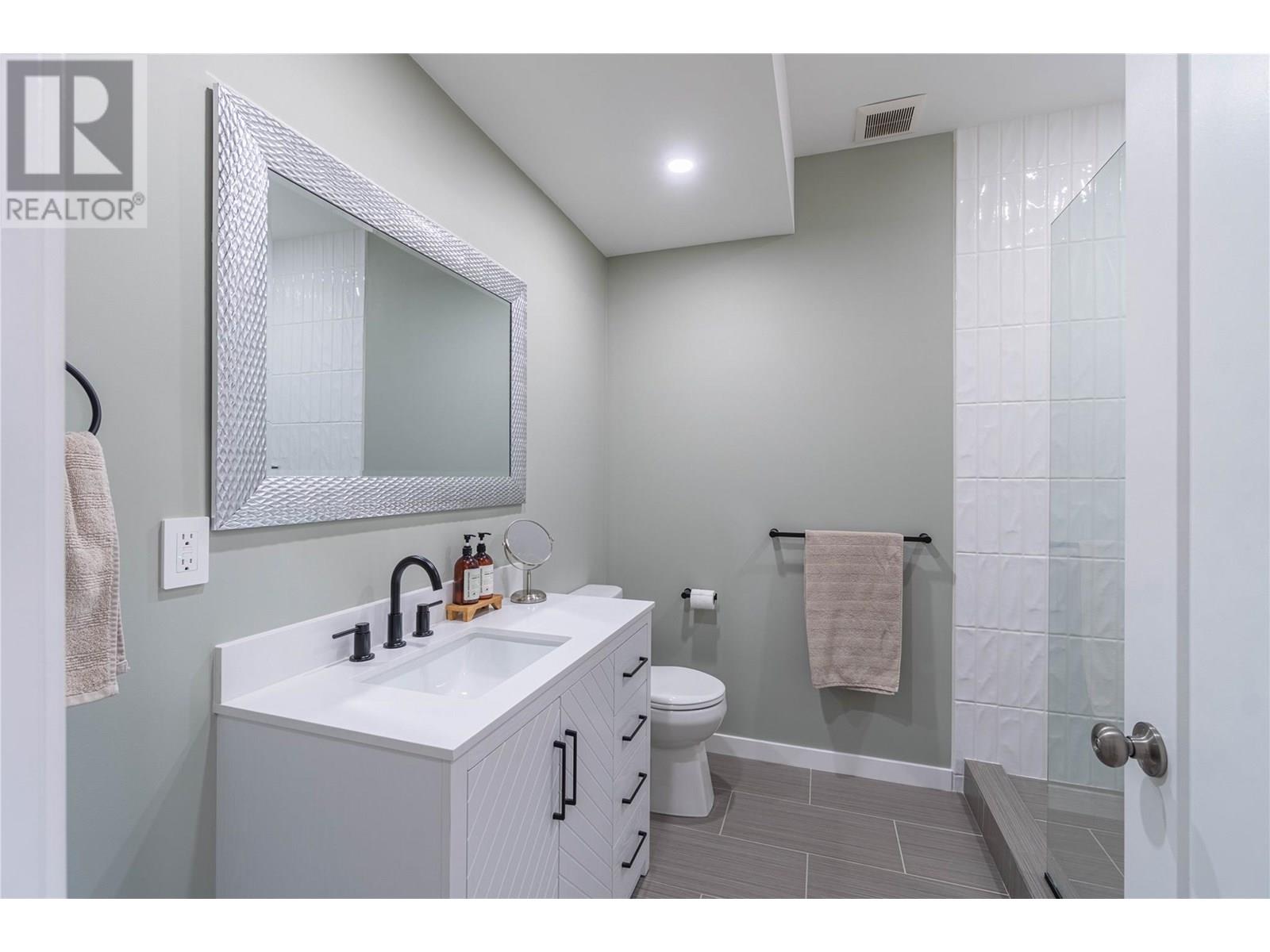 2364 Bossert Avenue, Kamloops, British Columbia  V2B 4V7 - Photo 20 - 10348452