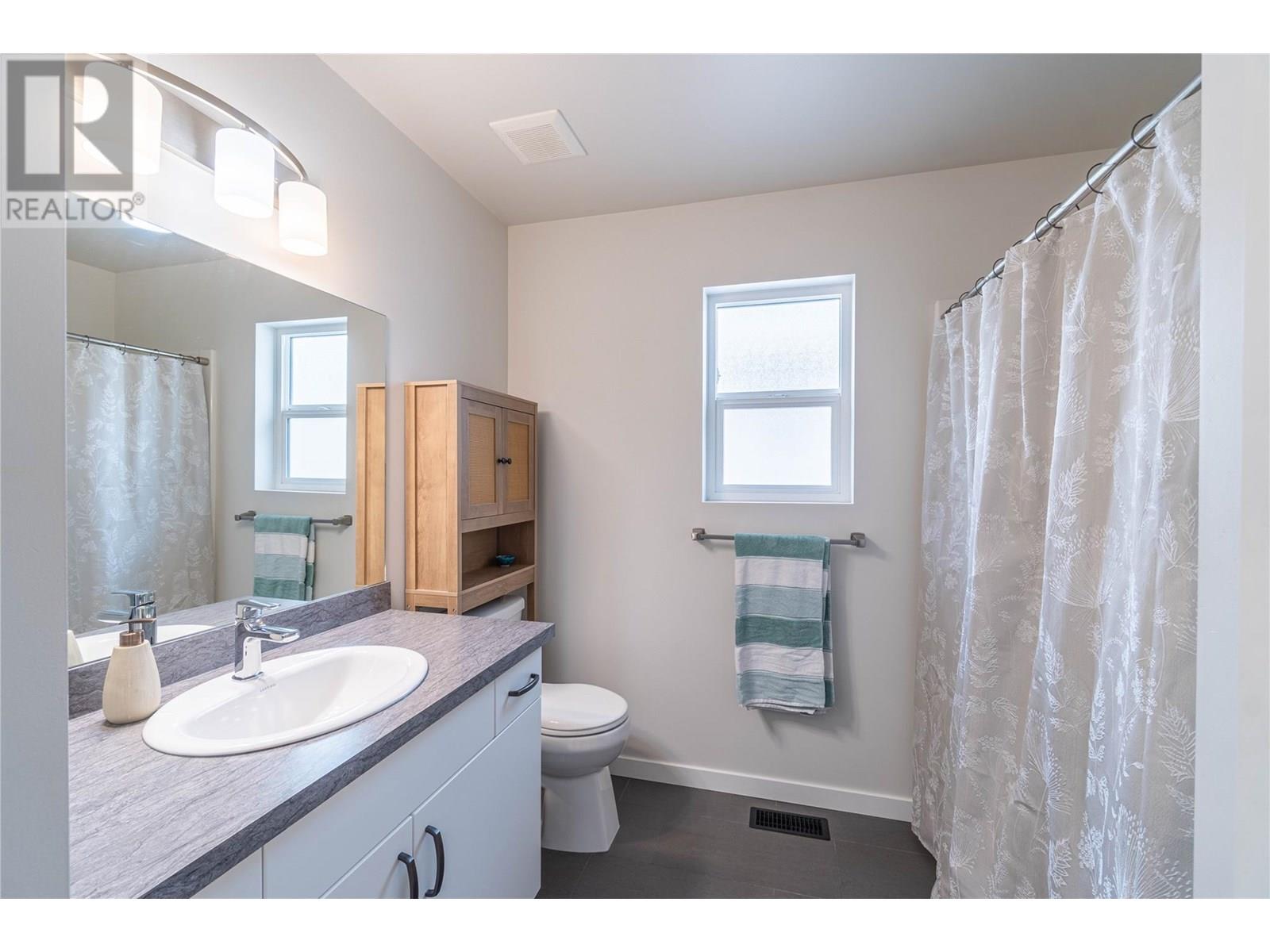2364 Bossert Avenue, Kamloops, British Columbia  V2B 4V7 - Photo 15 - 10348452