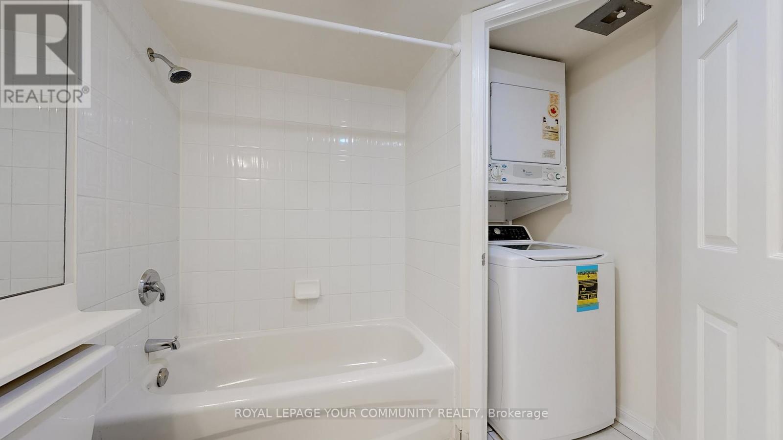 2323 - 230 Queens Quay W, Toronto (Waterfront Communities), Ontario  M5J 2Y7 - Photo 26 - C12210192