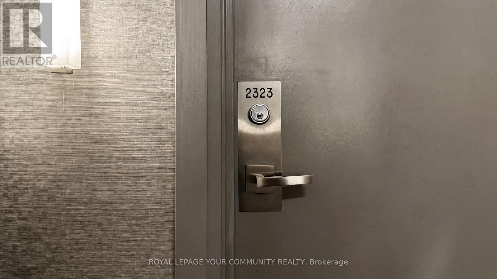 2323 - 230 Queens Quay W, Toronto (Waterfront Communities), Ontario  M5J 2Y7 - Photo 5 - C12210192
