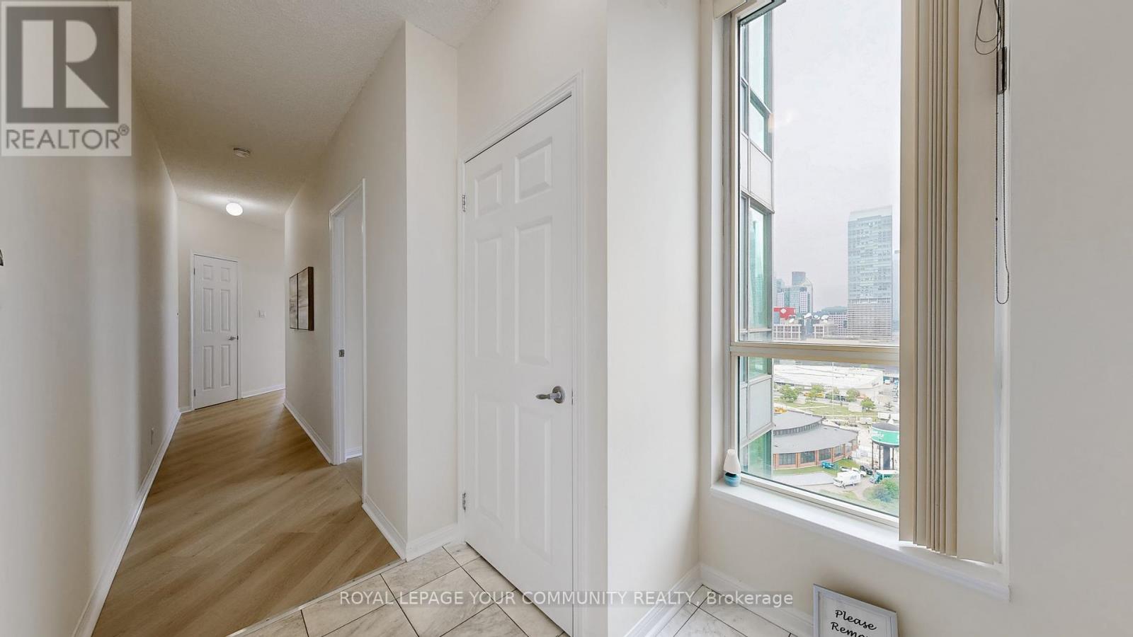 2323 - 230 Queens Quay W, Toronto (Waterfront Communities), Ontario  M5J 2Y7 - Photo 7 - C12210192