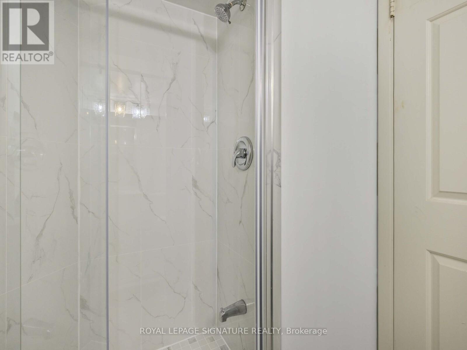 1006 - 44 Gerrard Street W, Toronto, Ontario  M5G 2K2 - Photo 15 - C12210220