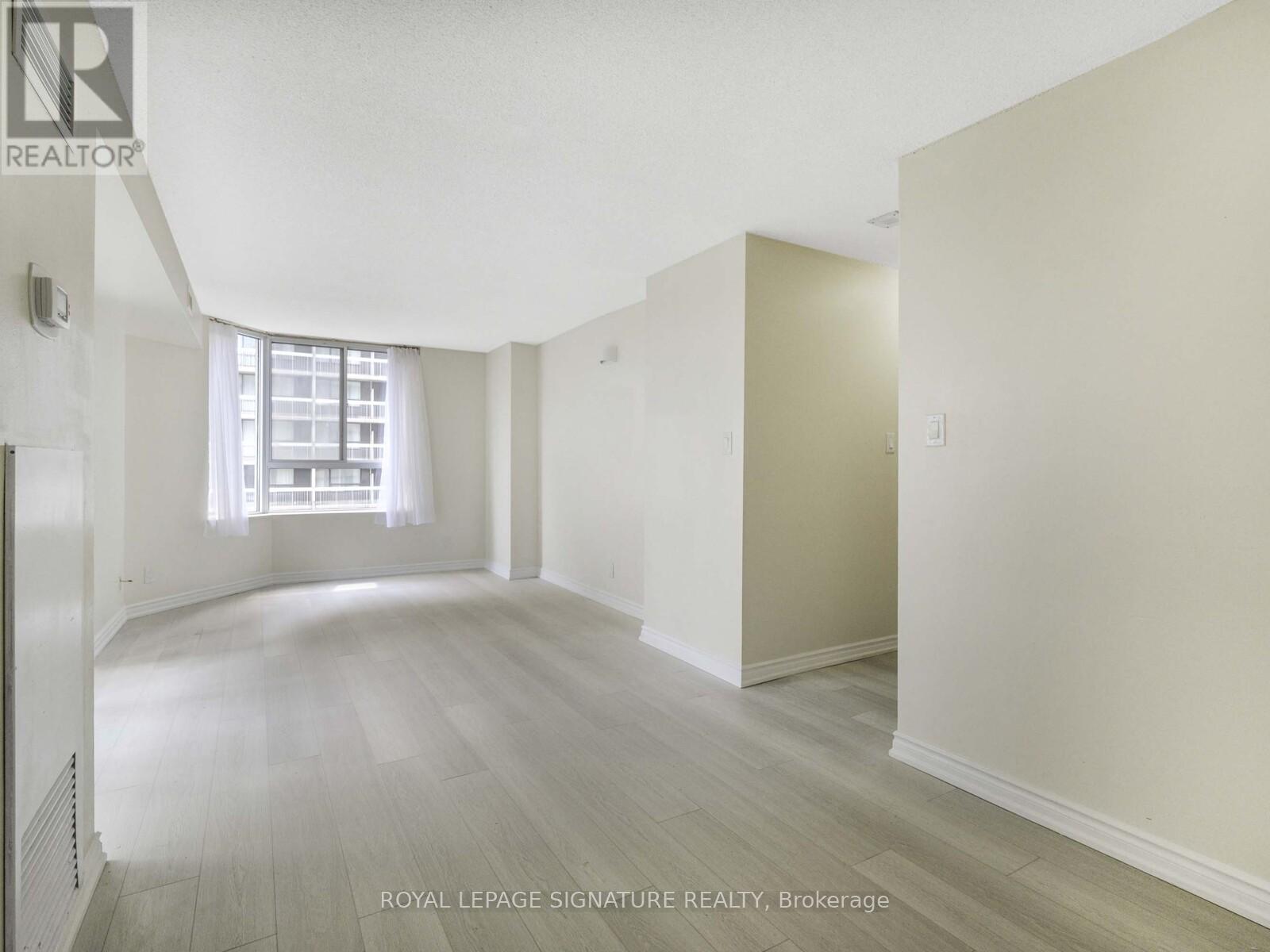 1006 - 44 Gerrard Street W, Toronto, Ontario  M5G 2K2 - Photo 2 - C12210220