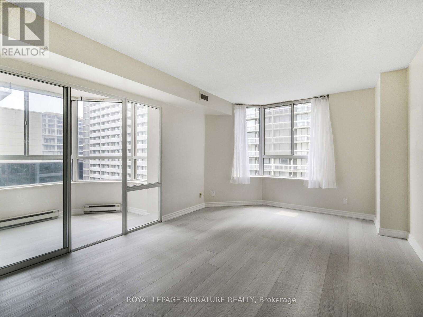 1006 - 44 Gerrard Street W, Toronto, Ontario  M5G 2K2 - Photo 3 - C12210220