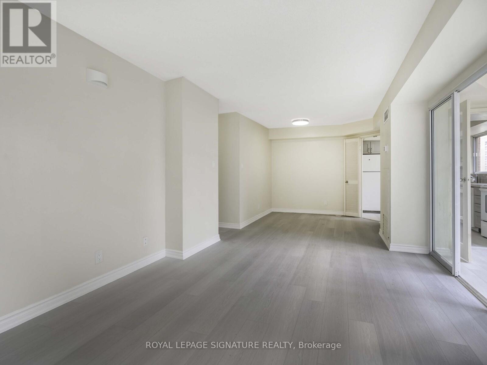 1006 - 44 Gerrard Street W, Toronto, Ontario  M5G 2K2 - Photo 5 - C12210220