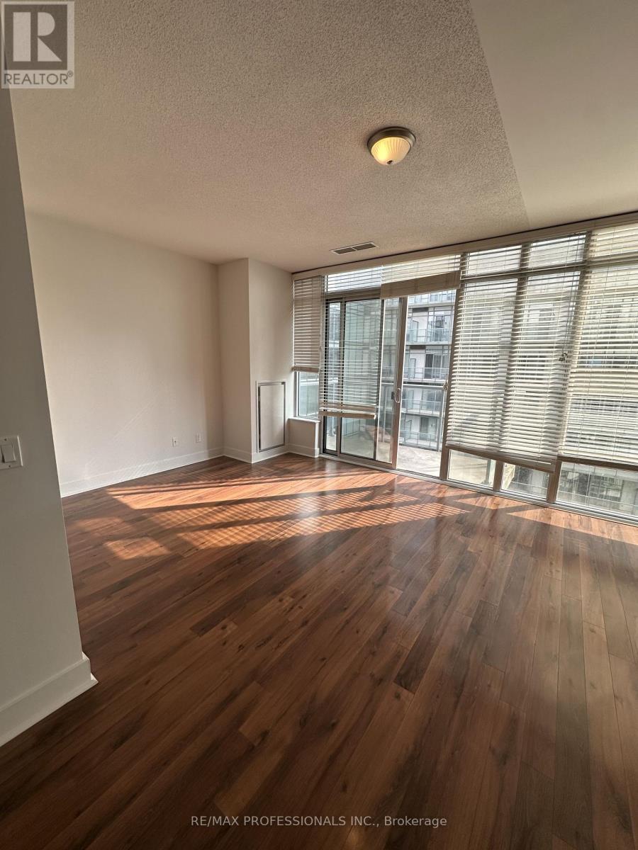 802 - 90 Stadium Road, Toronto, Ontario  M5V 3W5 - Photo 1 - C12210241
