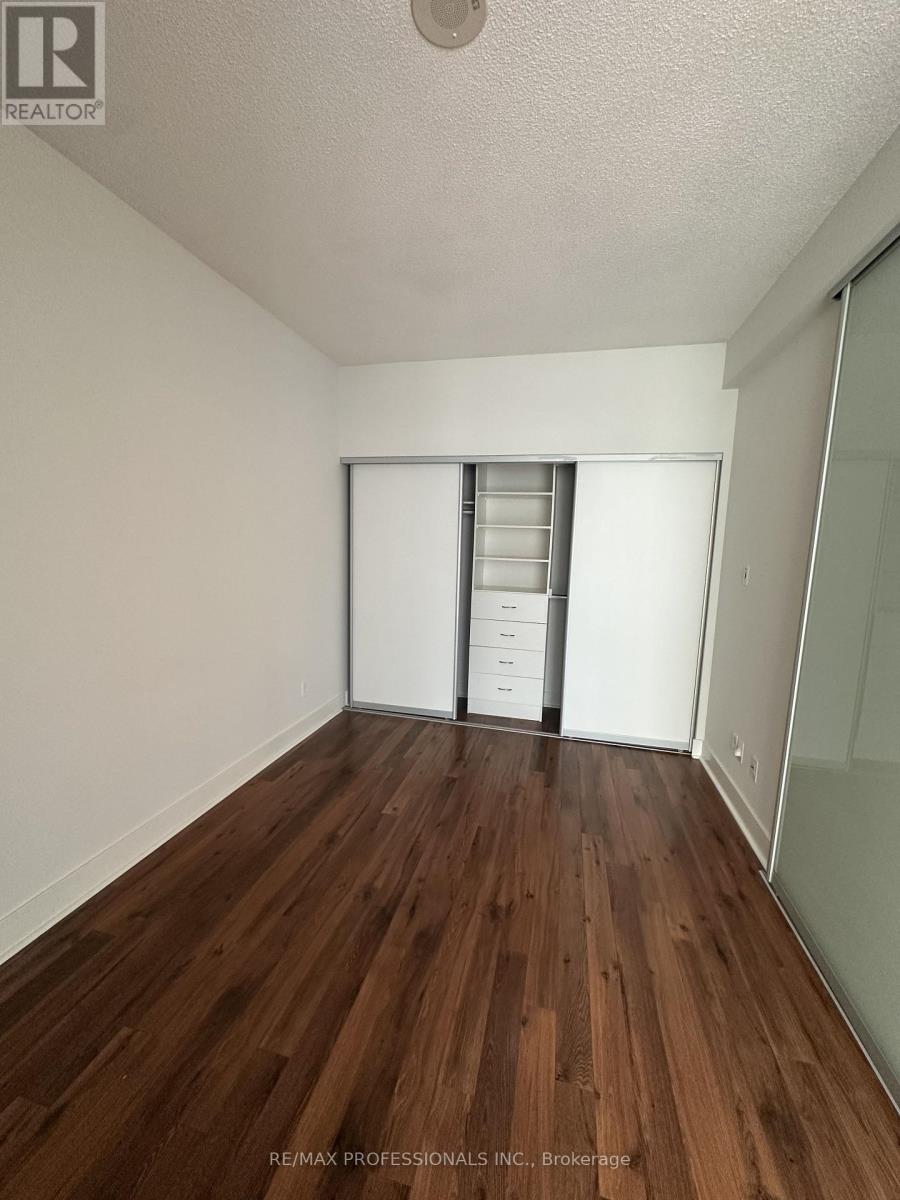 802 - 90 Stadium Road, Toronto, Ontario  M5V 3W5 - Photo 15 - C12210241