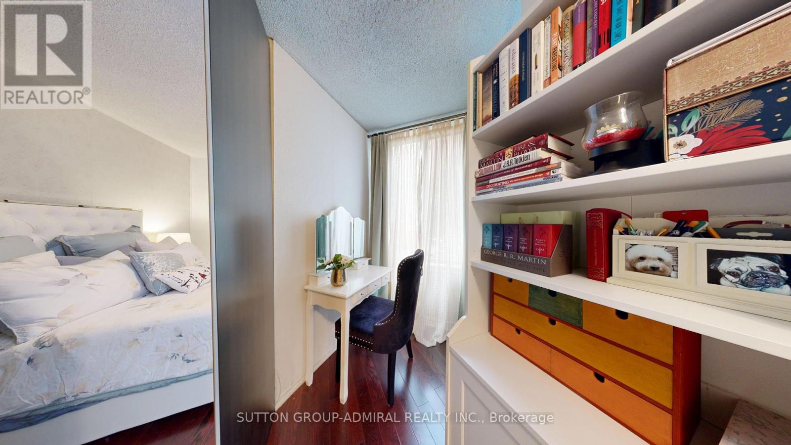 201 - 633 Bay Street, Toronto (Bay Street Corridor), Ontario  M5G 2G4 - Photo 25 - C12210264